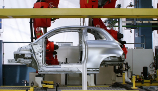 Stellantis: "A Mirafiori 100mila auto all’anno? Dipende dal mercato"